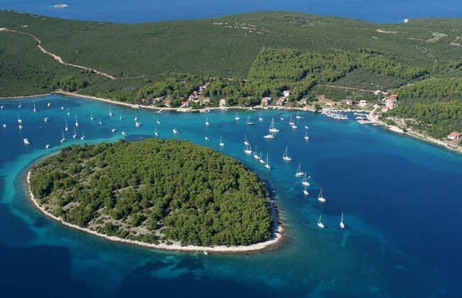 molat zadarska županija