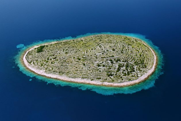 baljenac otisak prsta, fingerprint island Croatia aerial view, fingerprint island,
