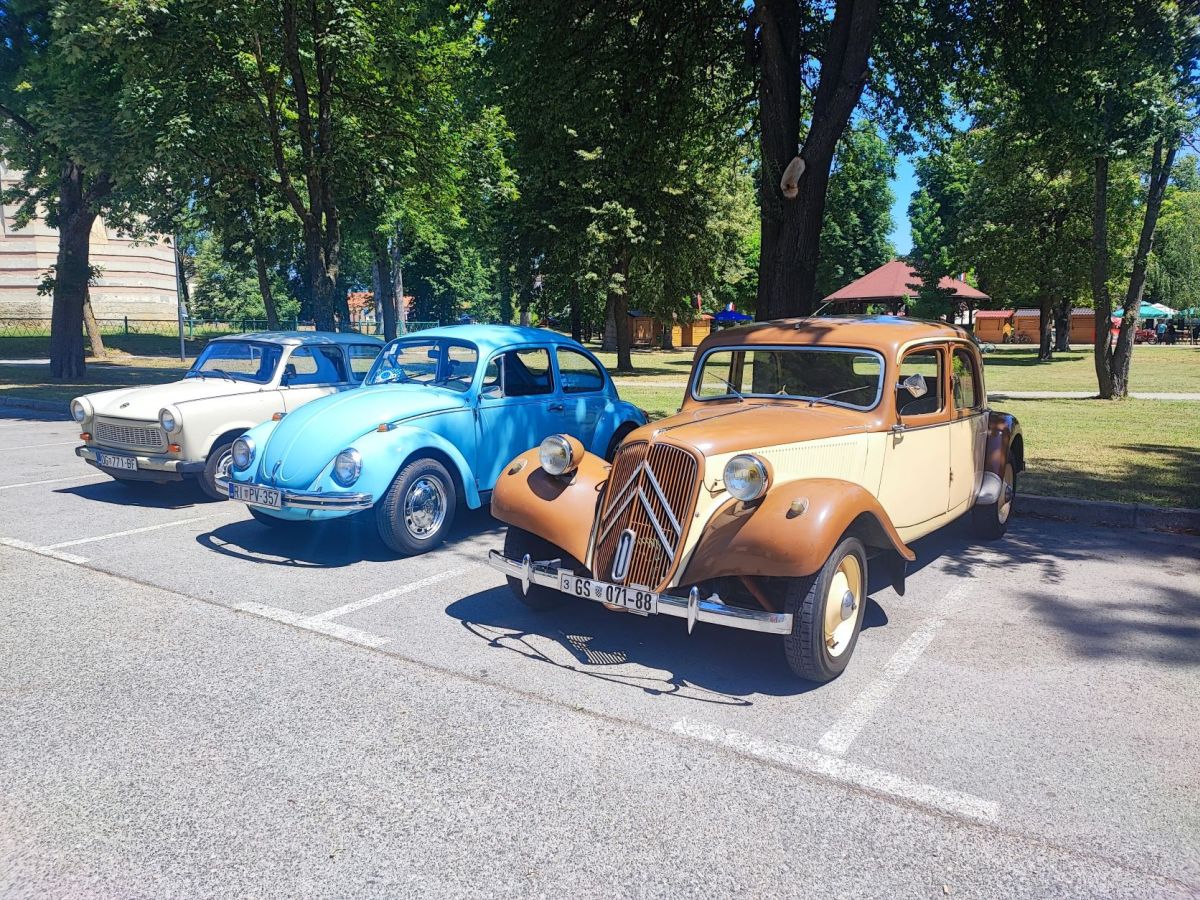 oldtimeri otočac