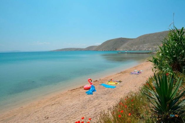Pje&scaron;čana plaža Vla&scaron;ići otok Pag
