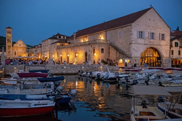 grad hvar, arsenal