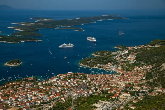 grad hvar, pakleni otoci