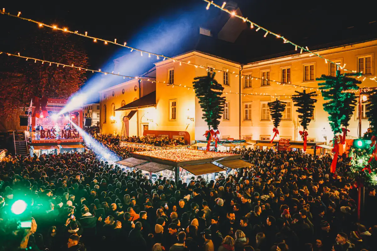 baš naš advent