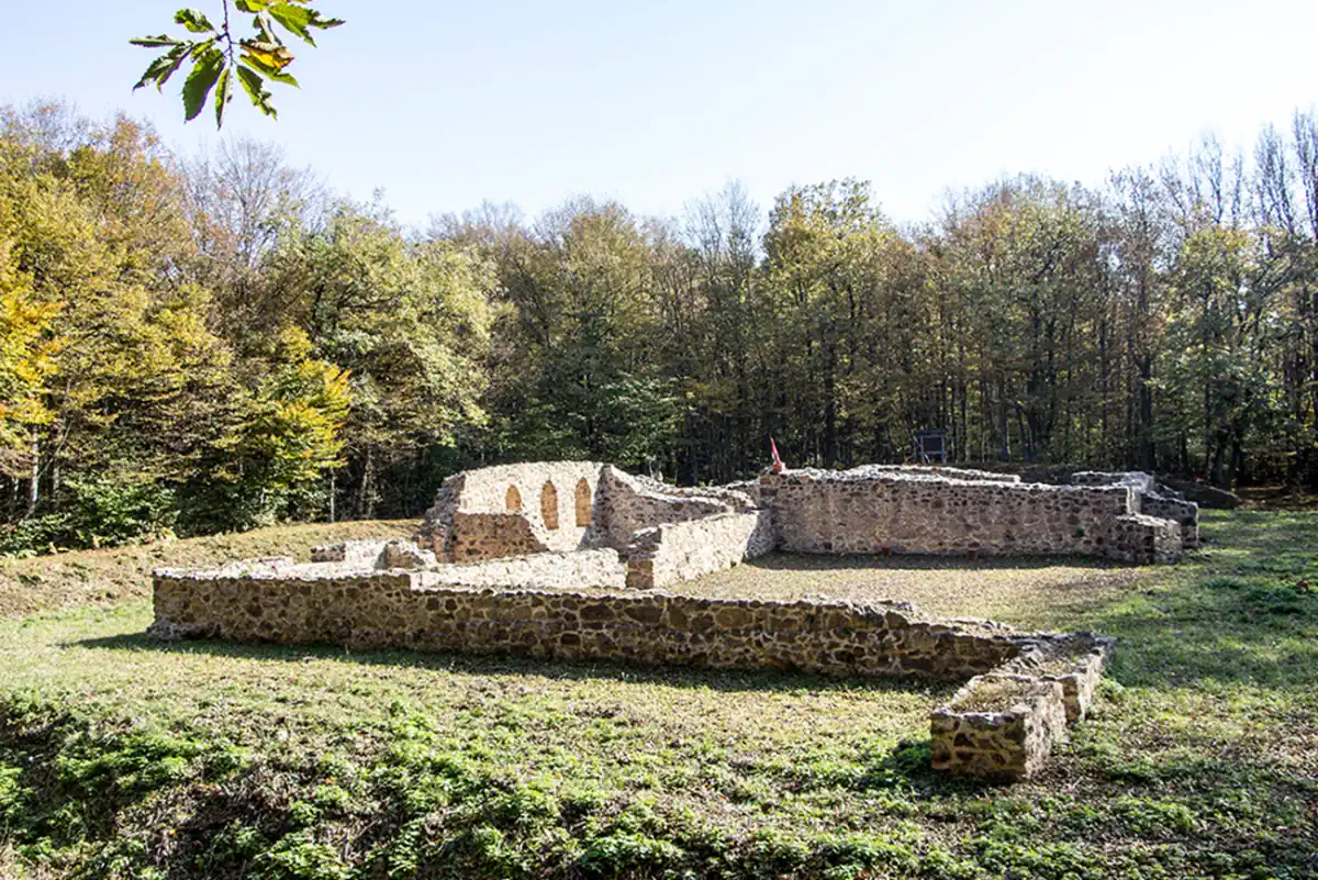 topusko povijesne atrakcije, pavlinski samostan