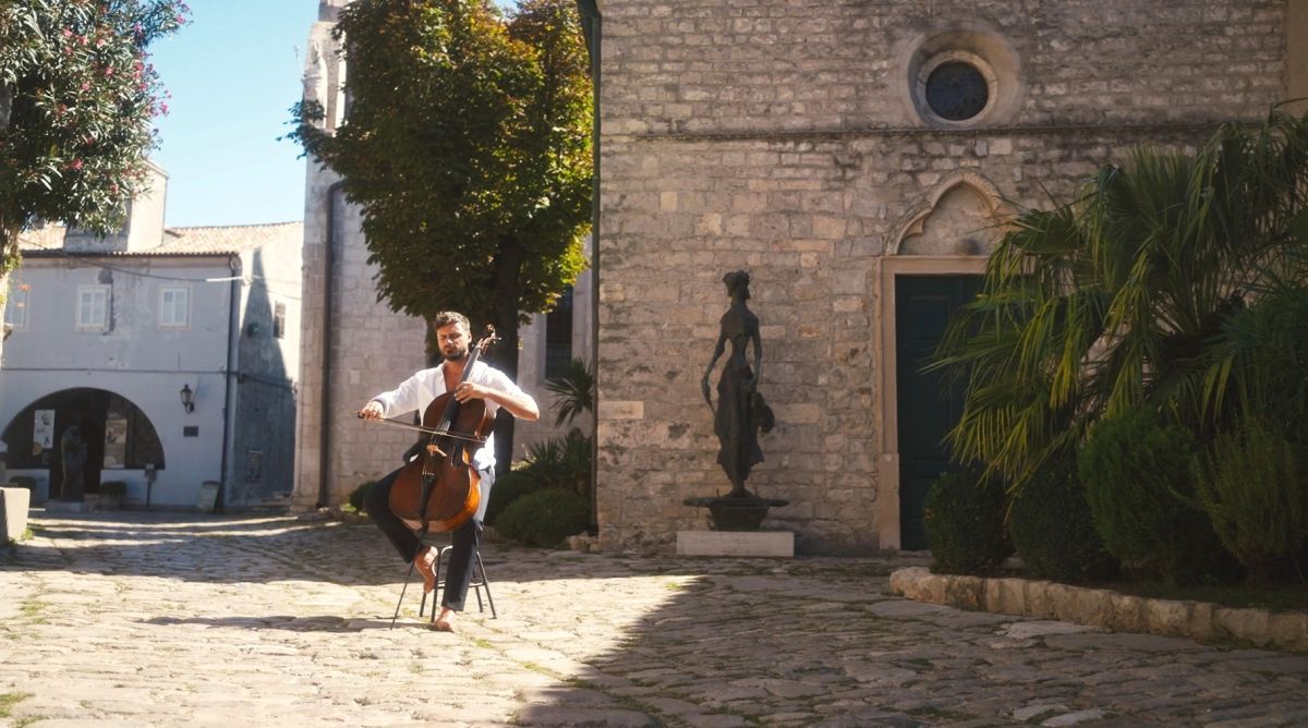 Hauser u kadrovima za spot „Secret Garden“ svijetu pokazao ljepote Lošinja