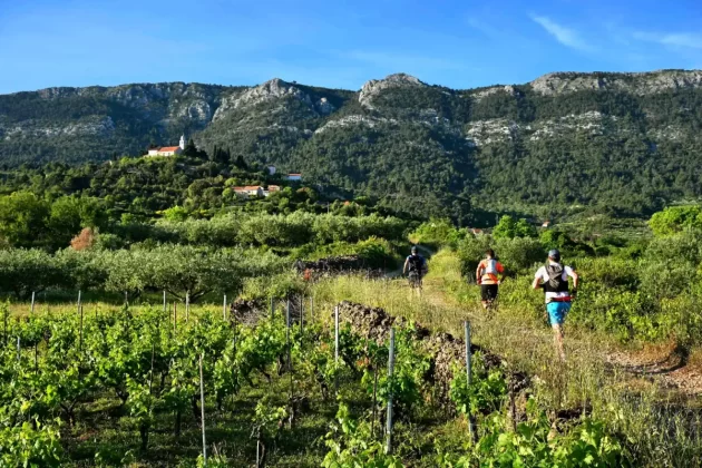 premijerna trail utrka na hvaru