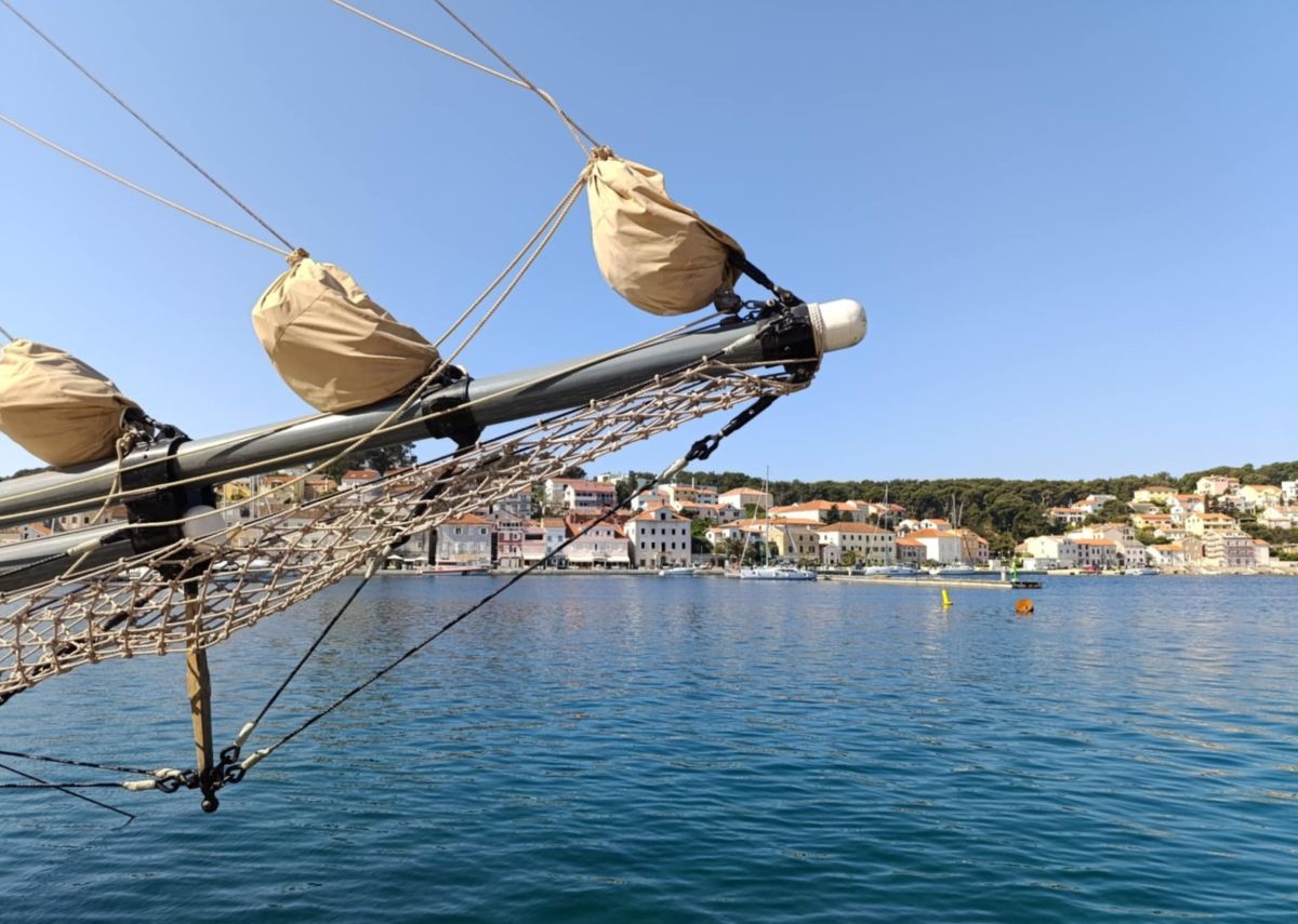 brod Nerezinac, Lošinj, jedrenjak