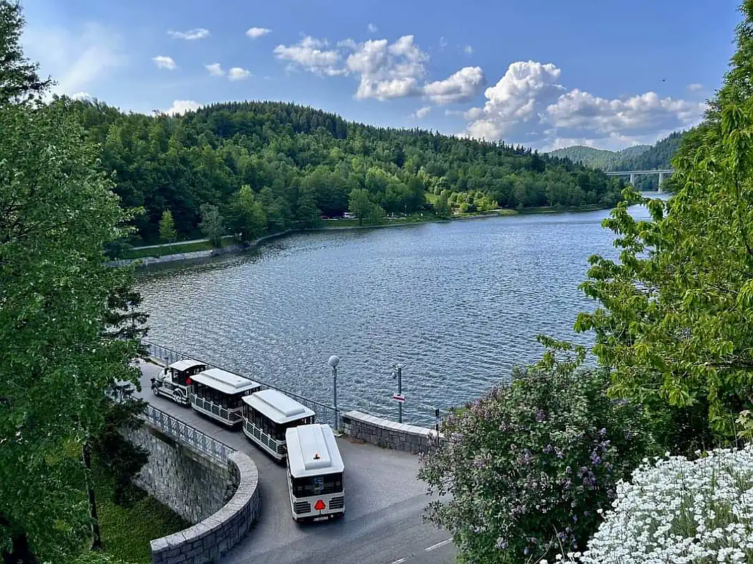 jezero bajer turistički vlakić