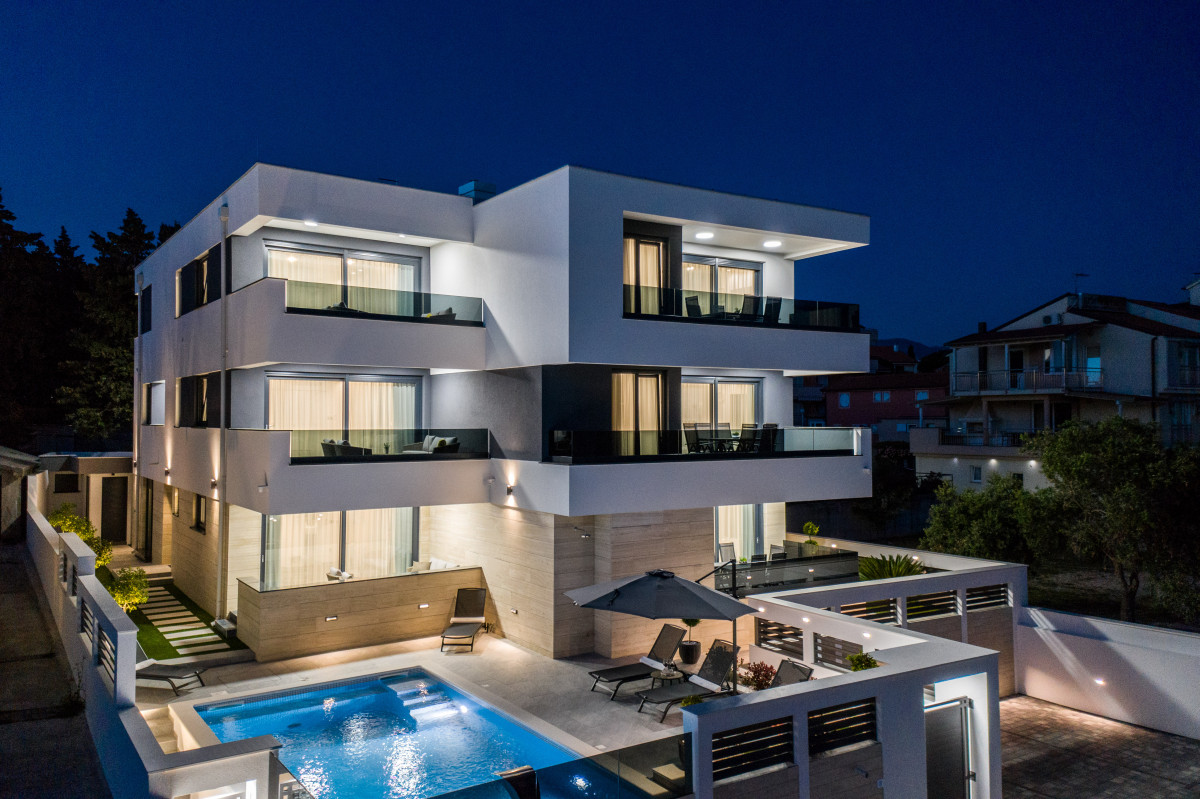 vila laverna novalja