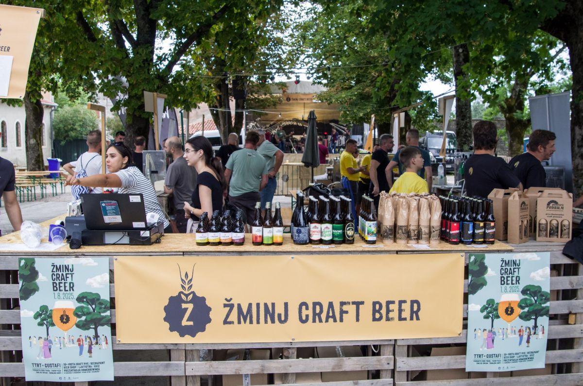 Žminj - craft beer - pivo - štand