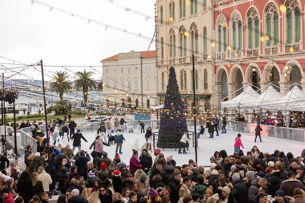 advent u splitu