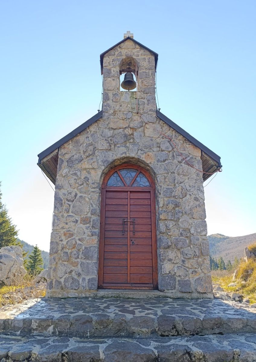 Velebit, crkva, outdoor, planinarenje, priroda