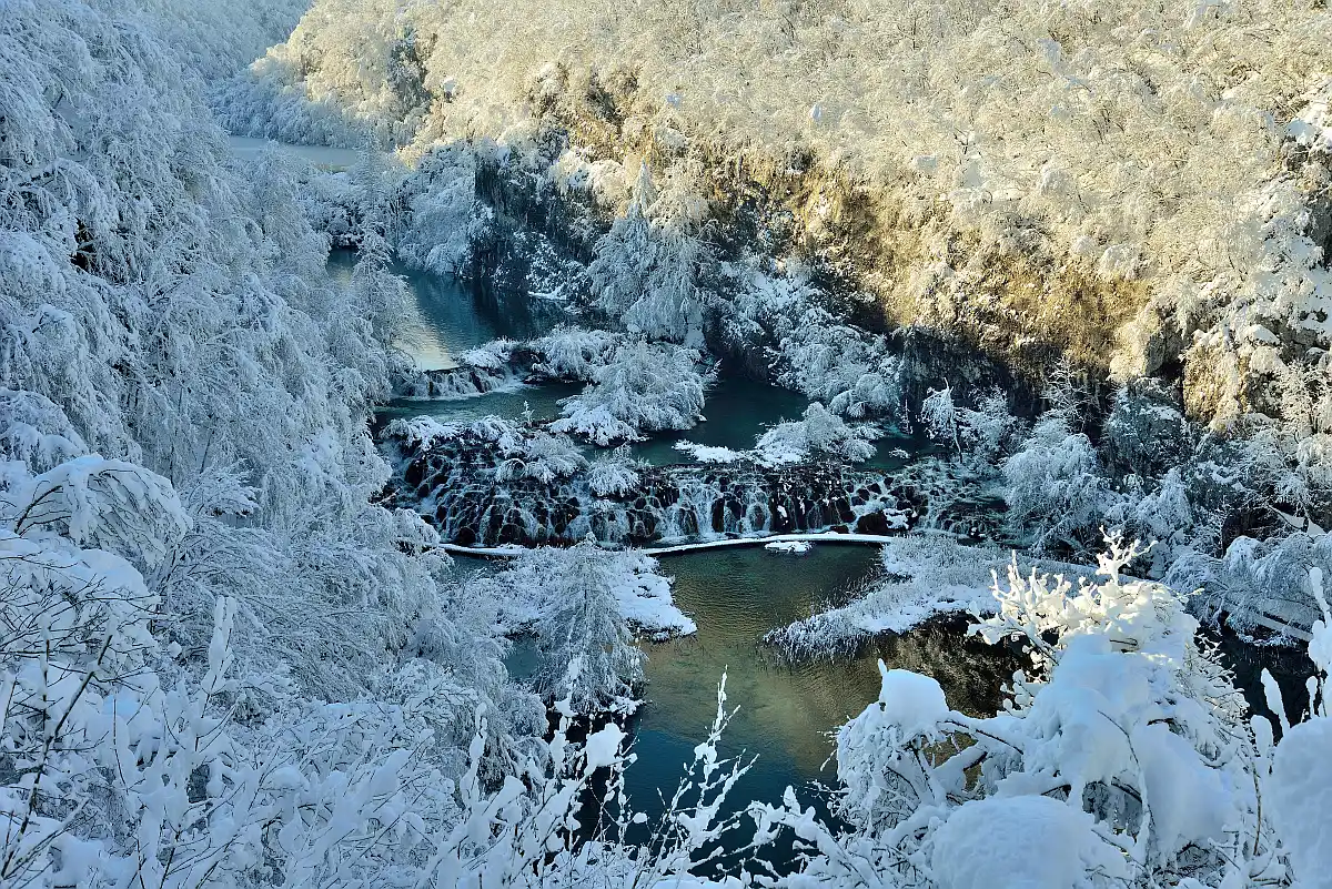 zima na Plitvičkim jezerima