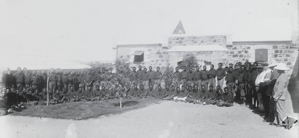 Aboridžinski zatvorenici na otoku Wadjemup (Rottnest Island), oko 1910.
Foto: State Library of Western Australia / Wikimedia Commons