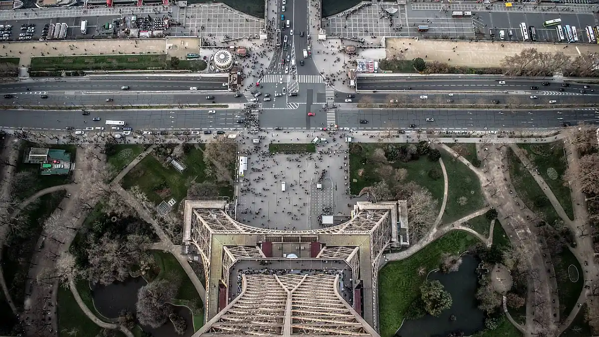 Pariz bez STOP znakova