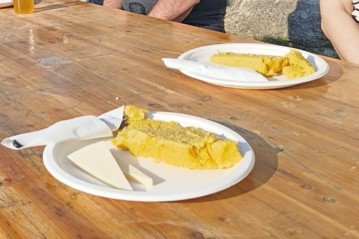 sir, palenta kompirica, Grobnik, Čavle