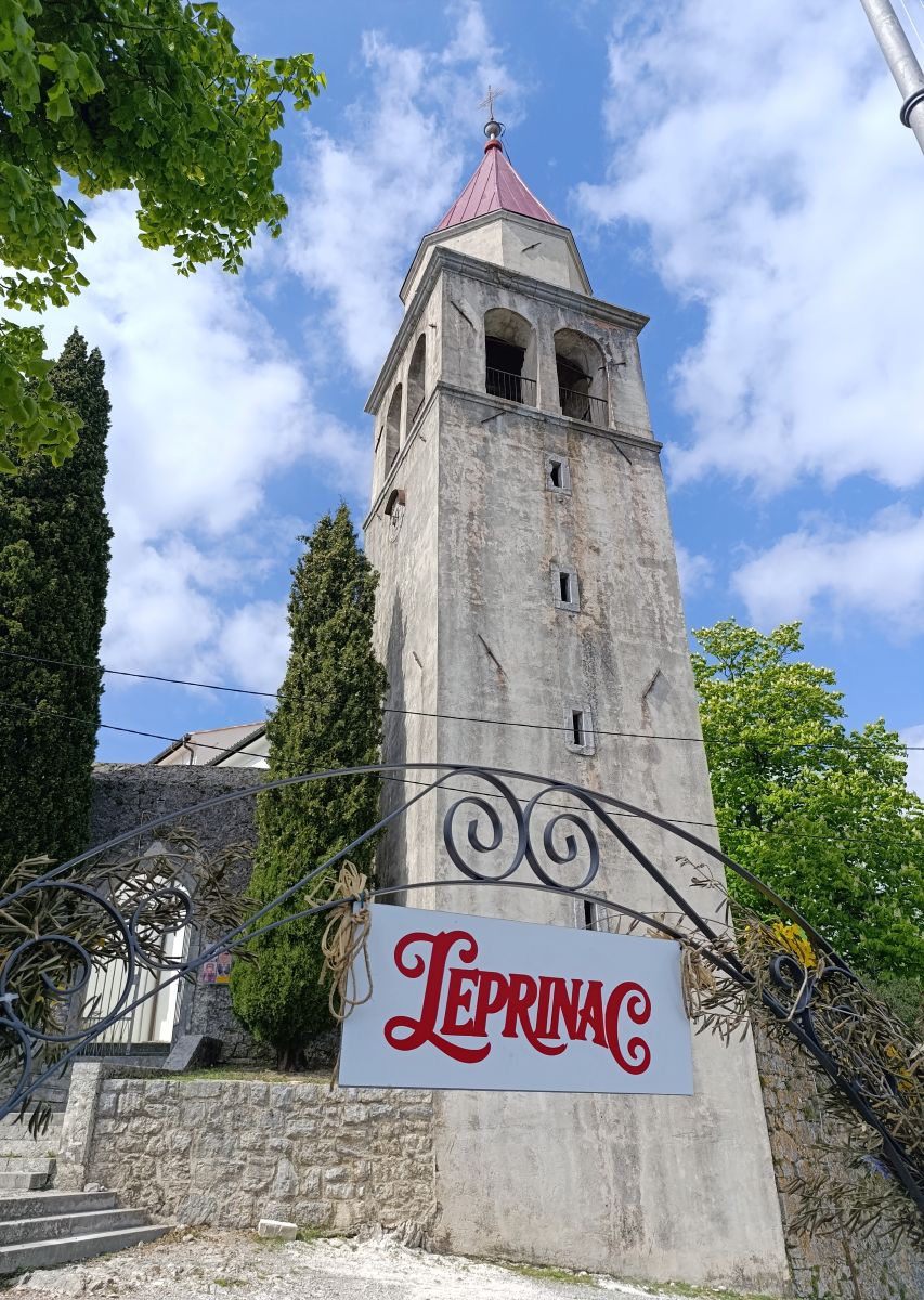 Veprinac, Leprinac, toranj