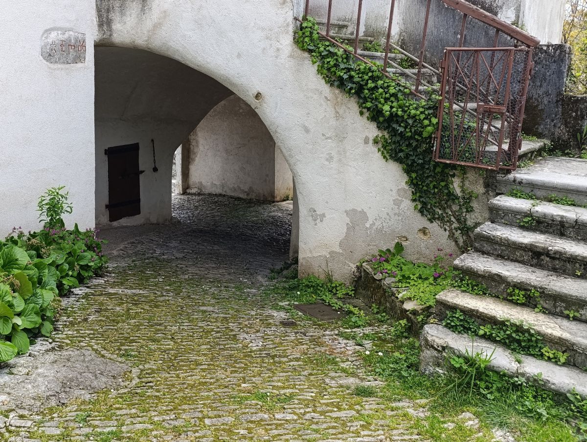Veprinac, Wine & Walk, stepenice, stari grad