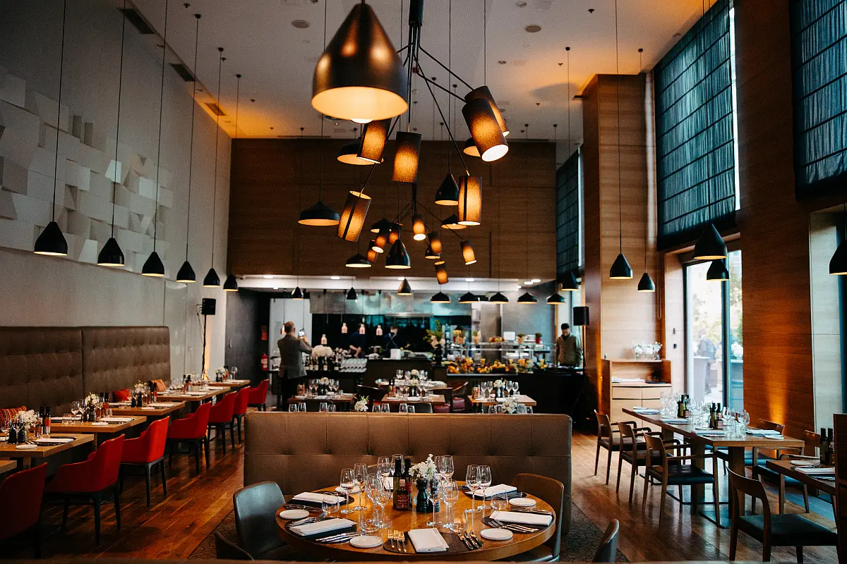 OXBO Restoran, Hilton Zagreb