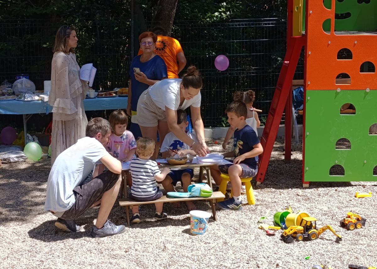 djeca, igra, park, parkić, Kraj