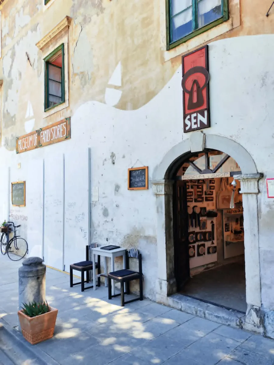 Muzej obiteljskih priča, senj