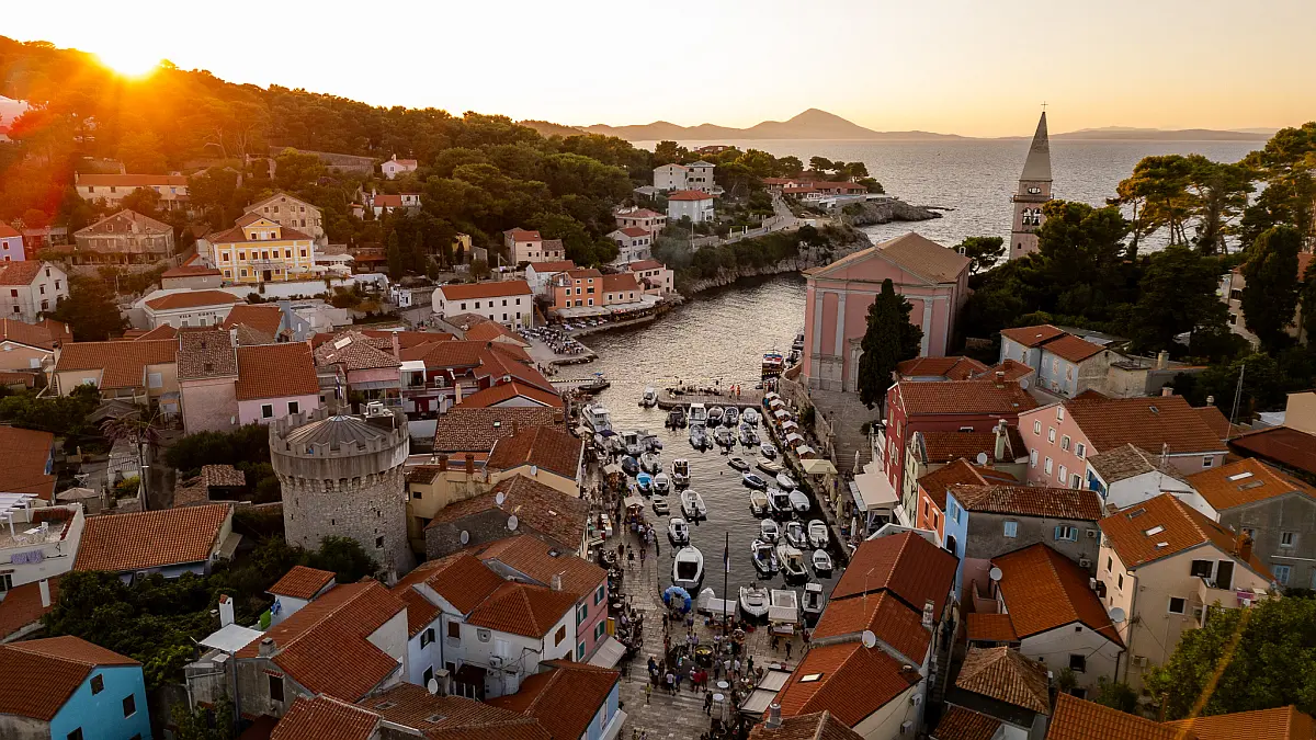Gusarska noć u Velom Lošinju, autor Antonio Pavela