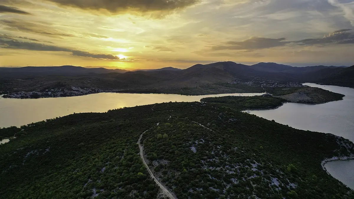 Grebaštica iz zraka s pogledom na Jadransko more