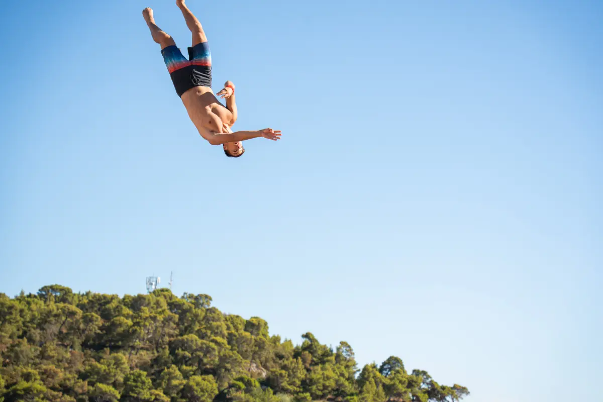 HROW Event Makarska – cliff jumping skokovi s Grote na poluotoku Sveti Petar