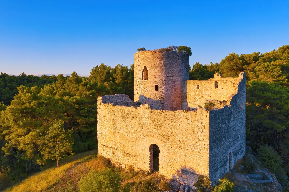 Tvrđava Kličevica, Ravni kotari, Leonardo Da Vinci, dalmacija,. benkovac
