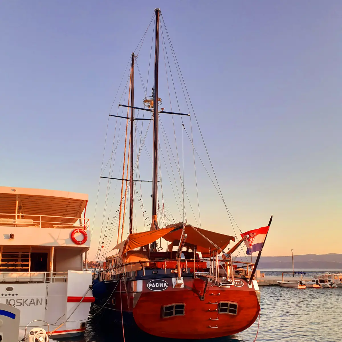 Omiš brod, omiški gusari